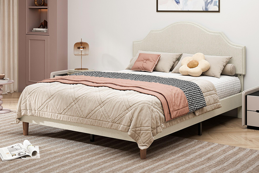 N21 Pat tapitat Queen Size din material bej de înaltă calitate