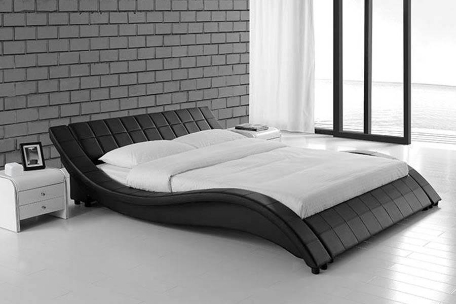 1840 Pat tapitat din piele cu design curbat clasic