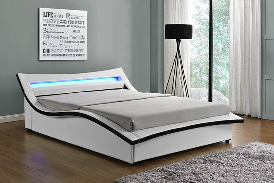 1877 Cadru pat tapitat cu LED din piele PU de lux