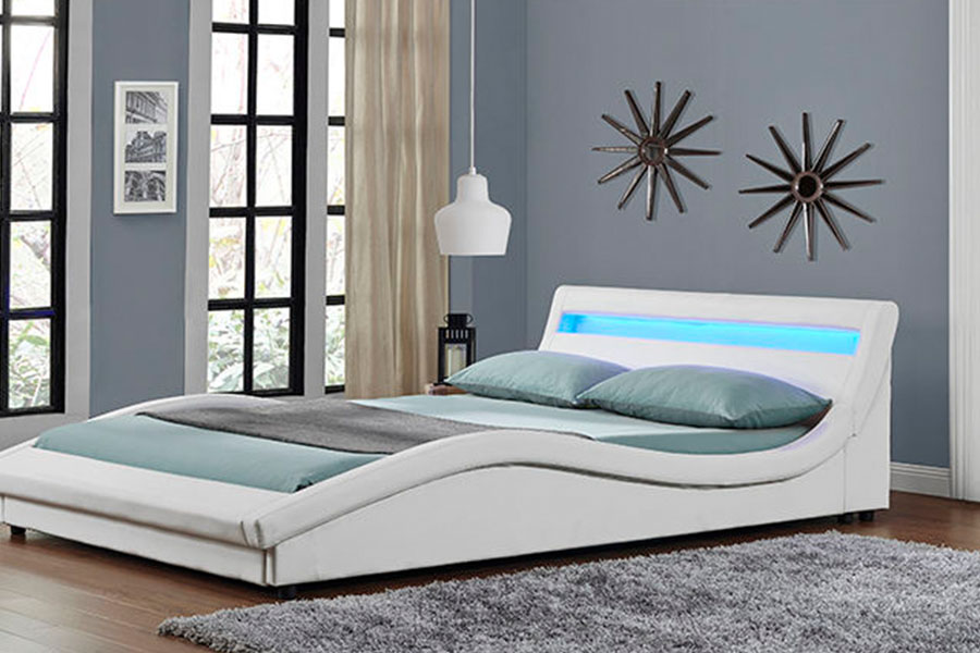 1111-1 Cadru pat tapitat cu LED din piele PU în stil european