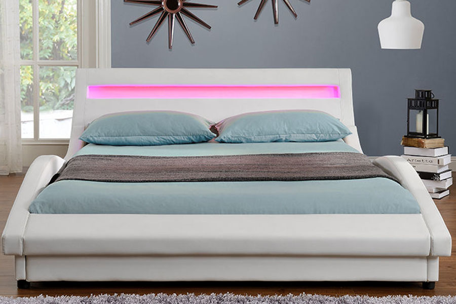 1111-1 Cadru pat tapitat cu LED din piele PU în stil european