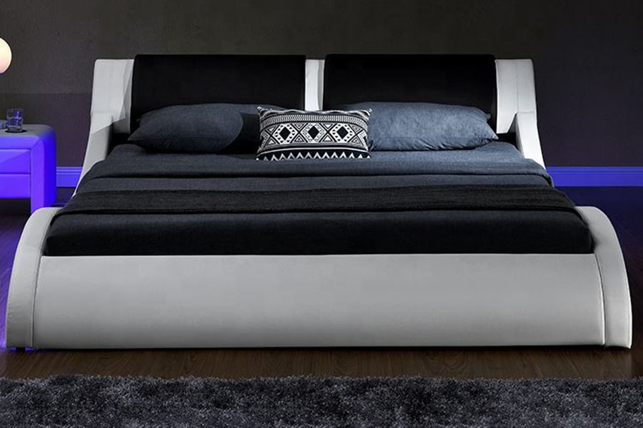 1178-1 Pat tapițat king-size, din piele, cu cadru cu LED-uri